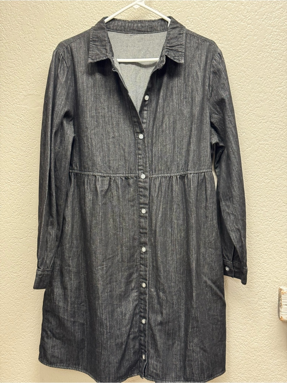Women’s Black Denim Shirt Dress - Casual Button-Front size L. Pit 22 L 36”